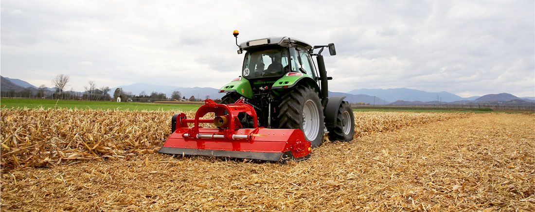 Regulacja mechaniczna kosiarki bijakowej