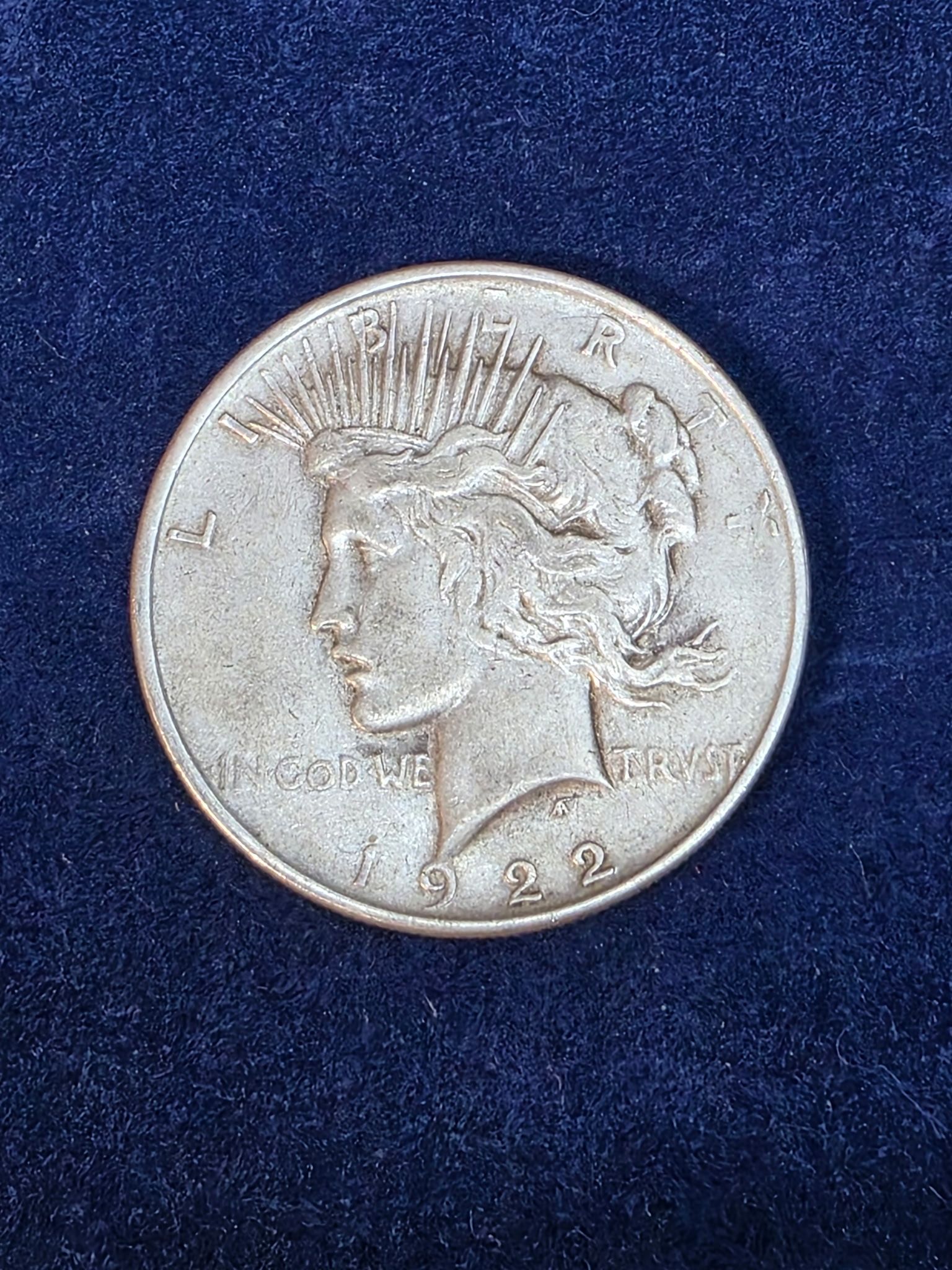 1922 Common Date Circulated Peace Dollars