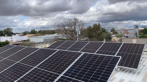 SOLARES CARPORT