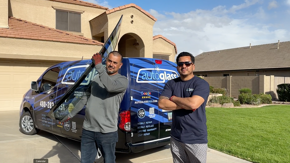 Auto Glass 2020: replace your windshield & get cash back! Mobile windshield replacement in Phoenix, AZ and surrounding areas. We come to you 100% warranty on windshield replacement & repair.