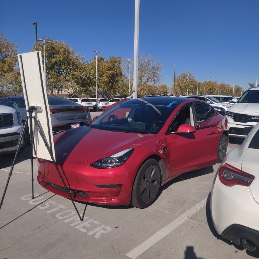 Auto Glass 2020: replace your windshield & get cash back! Mobile windshield replacement in Phoenix, AZ and surrounding areas. We come to you 100% warranty on windshield replacement & repair.