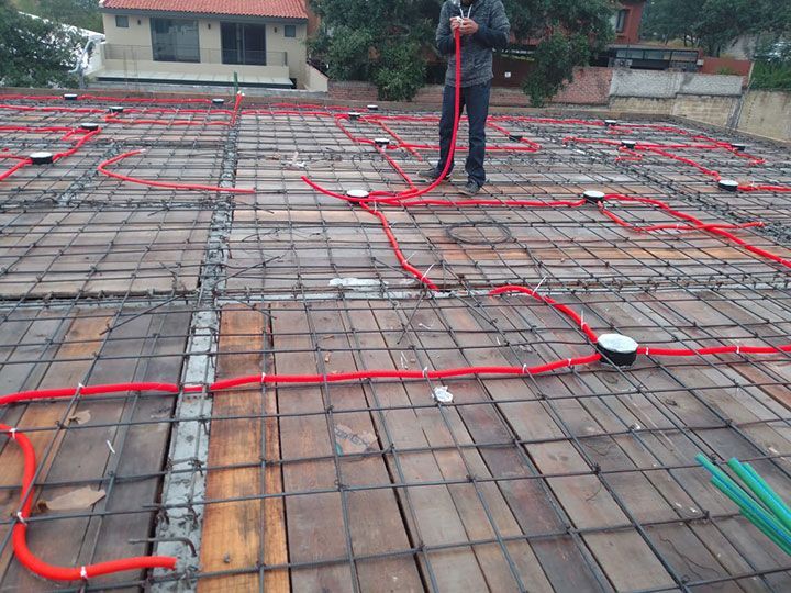 ELECTRICISTA Y PLOMERÍA PÉREZ