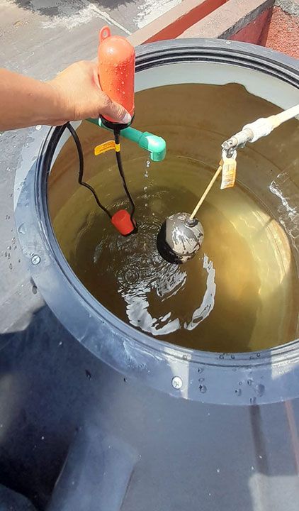 ELECTRICISTA Y PLOMERÍA PÉREZ