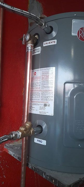 ELECTRICISTA Y PLOMERÍA PÉREZ