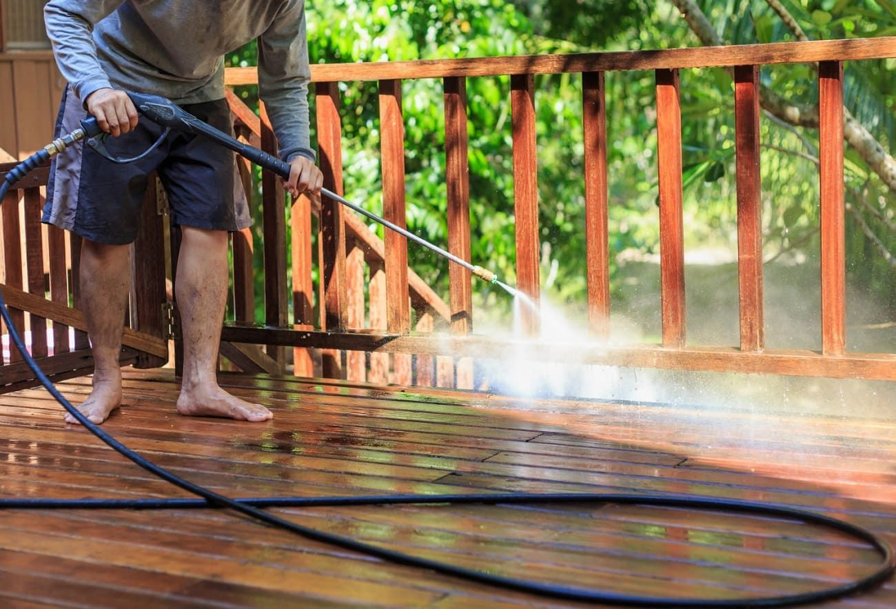 Deck Cleaning Mistakes
