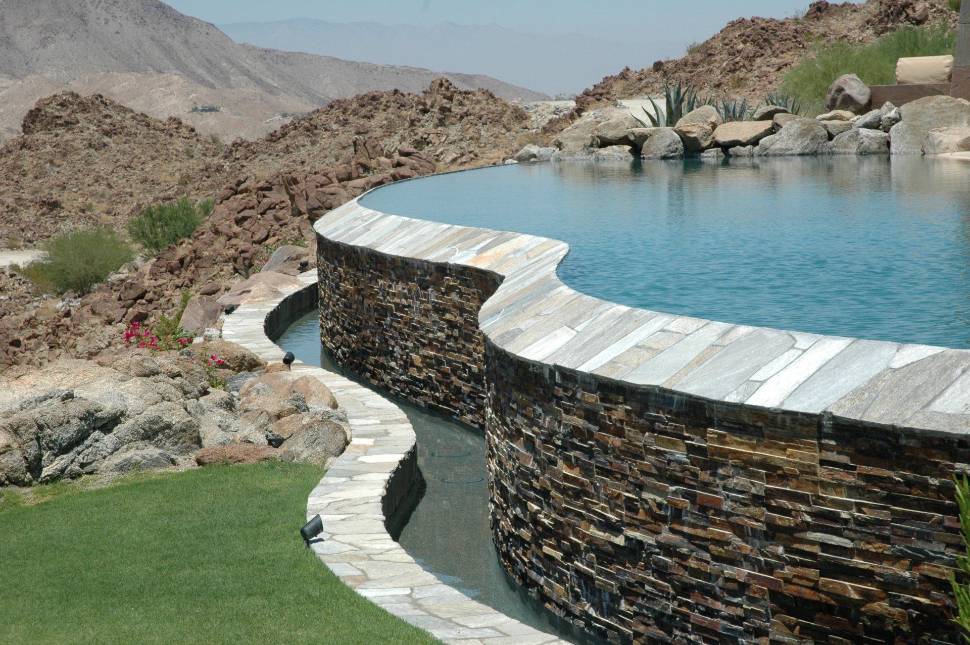 TR3 Restore and Protect Pool Tile and Glass