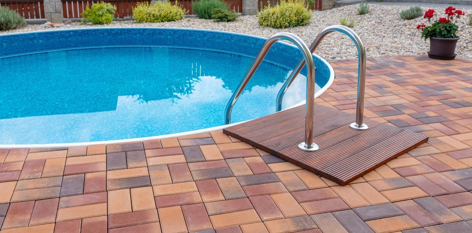 Professional cleaners for pool tiles