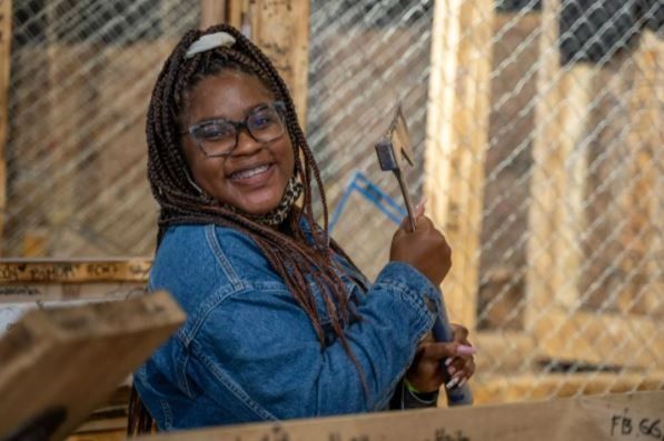 Craft Axe Throwing with link to site