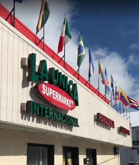 Exterior view of La Unica Superstore