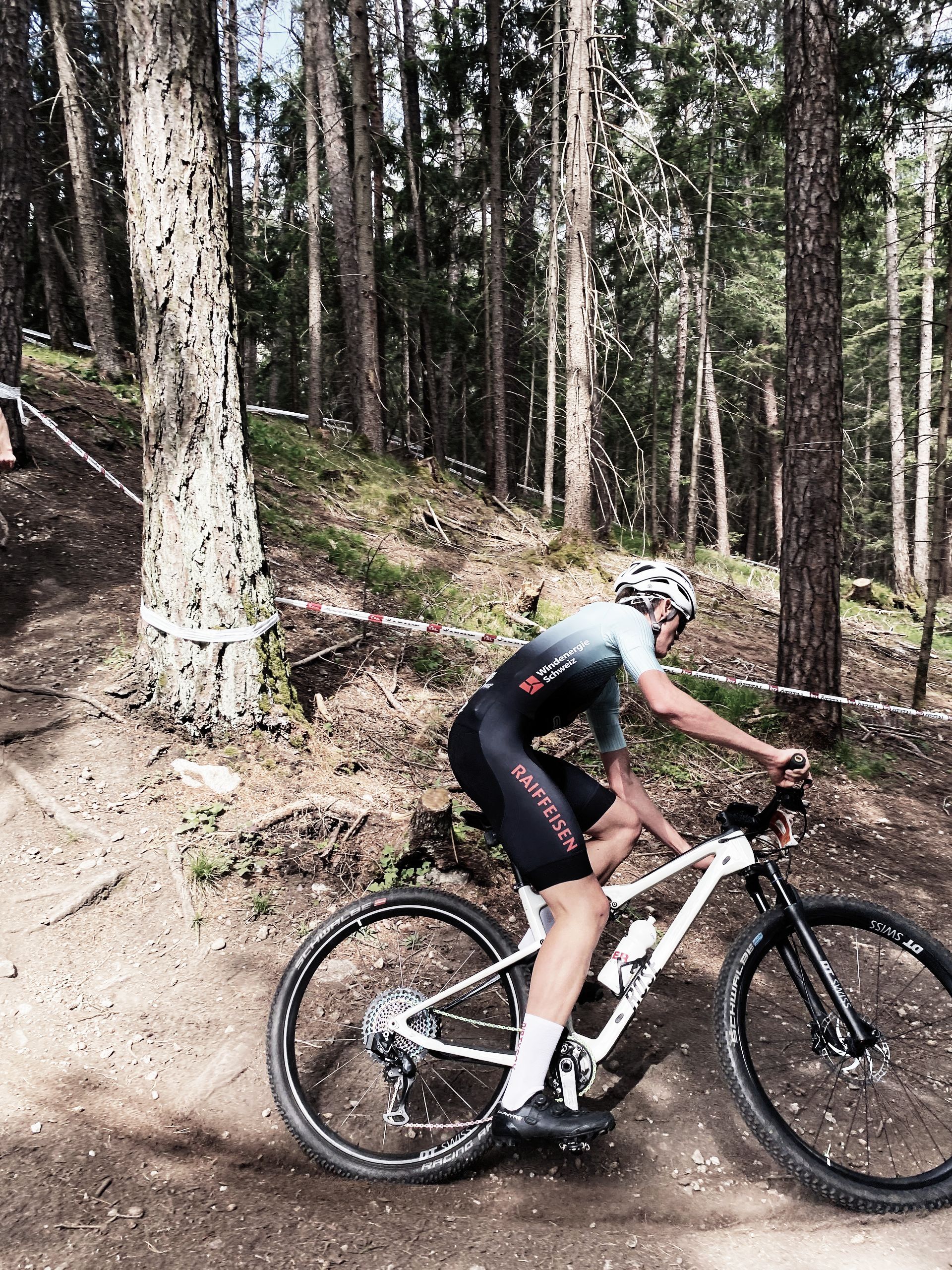 Team Rose Bikes Factory Racing, Leon Fischer