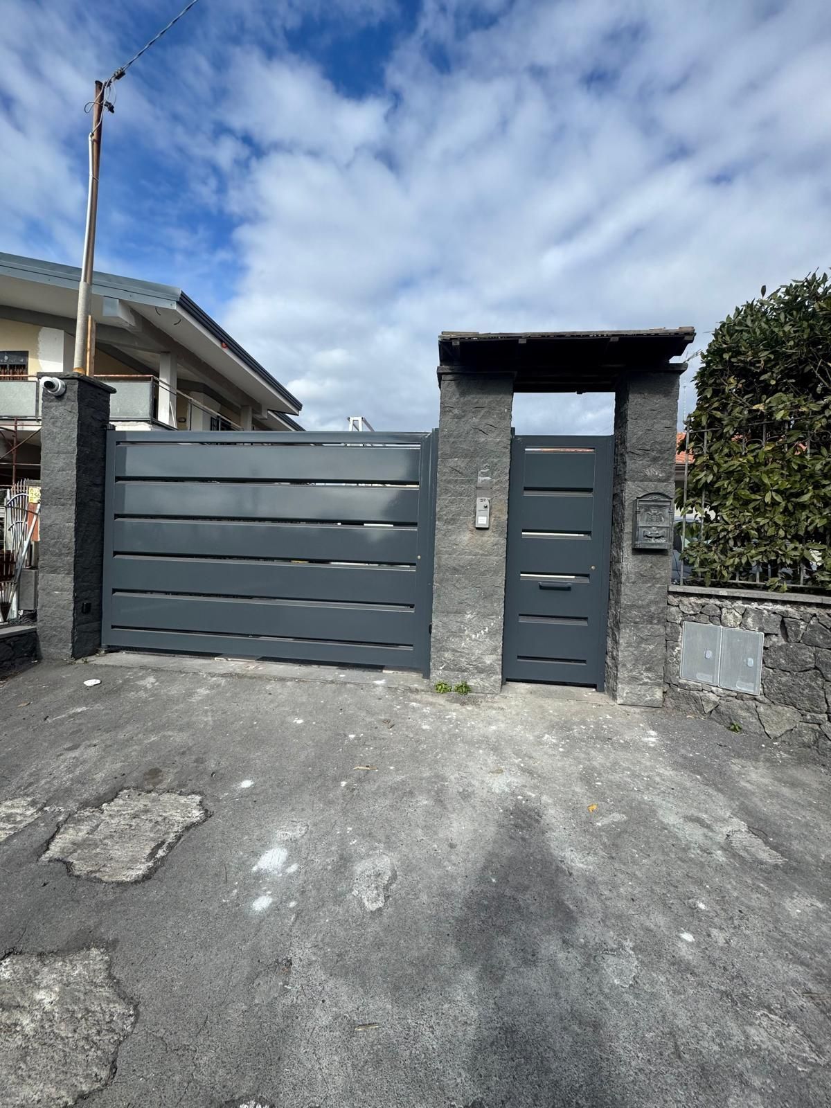 ALU-TECH SERRAMENTI, cancello in ferro