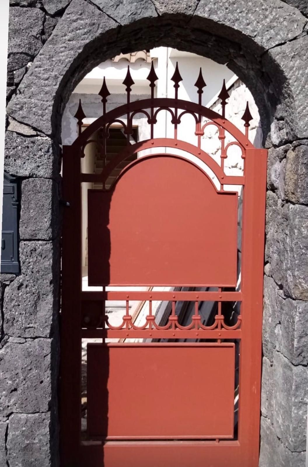 ALU-TECH SERRAMENTI, cancello pedonale in ferro