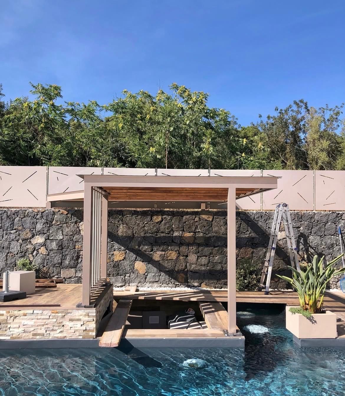 ALU-TECH SERRAMENTI, pergole su misura