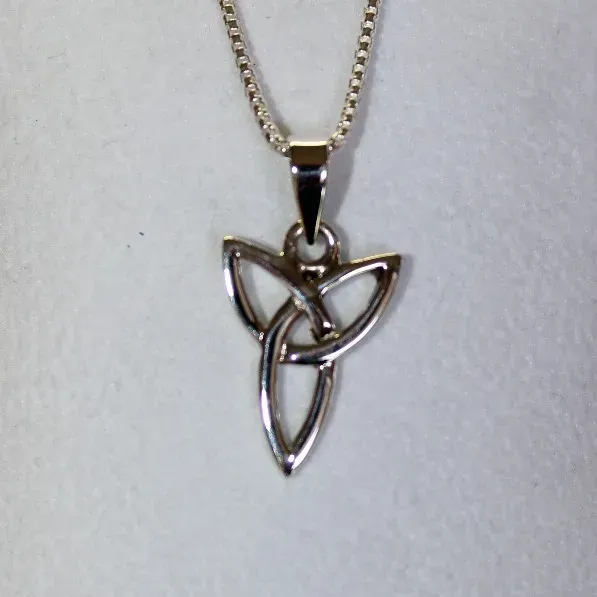 celtic triangle tall