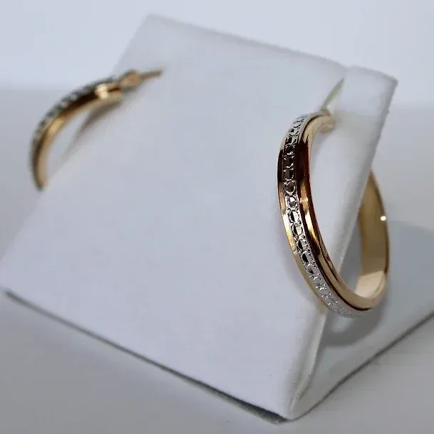 14kt Hoop