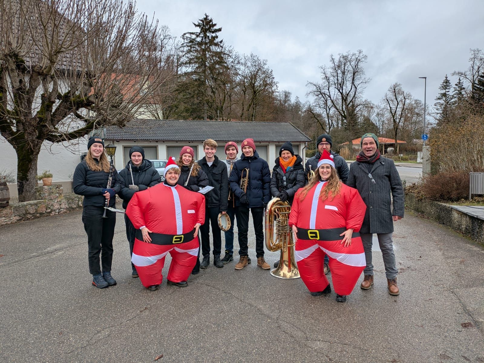 Auch heuer sind die Musiker der Stadtkapelle zum traditionellen Weihnachtsspielen unterwegs.
