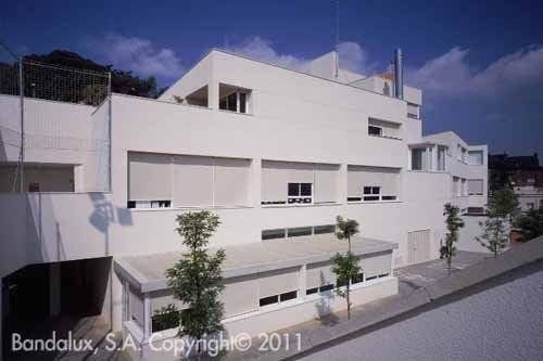 palazzo con tende a rullo