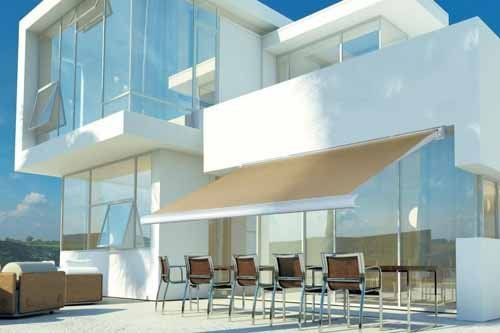 tenda da sole per cortile palazzo