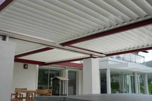 dettaglio tenda bioclimatica