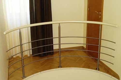 ringhiera per interni ed esterni