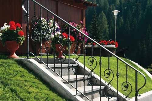 Scala esterna in acciaio