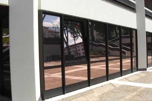 Pellicole riflettenti per vetri