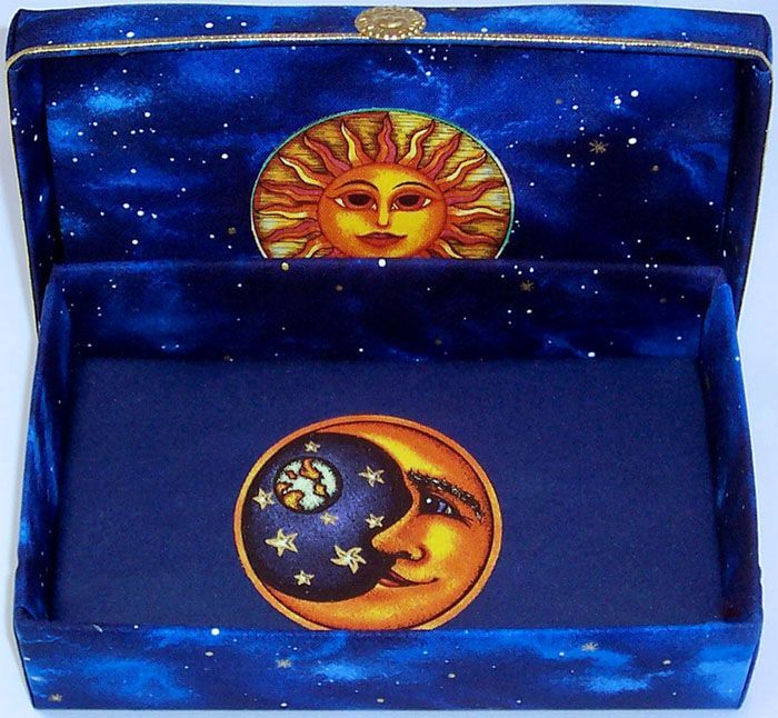 Sun and Moon Gift Box