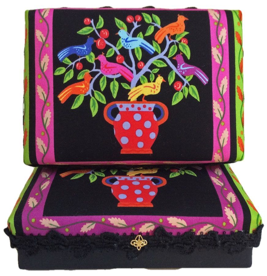 Amish Birds in the Bush Gift Box