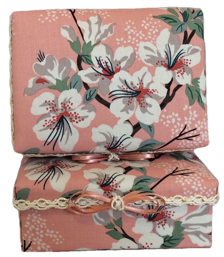 Dogwoods In Bloom Gift Box