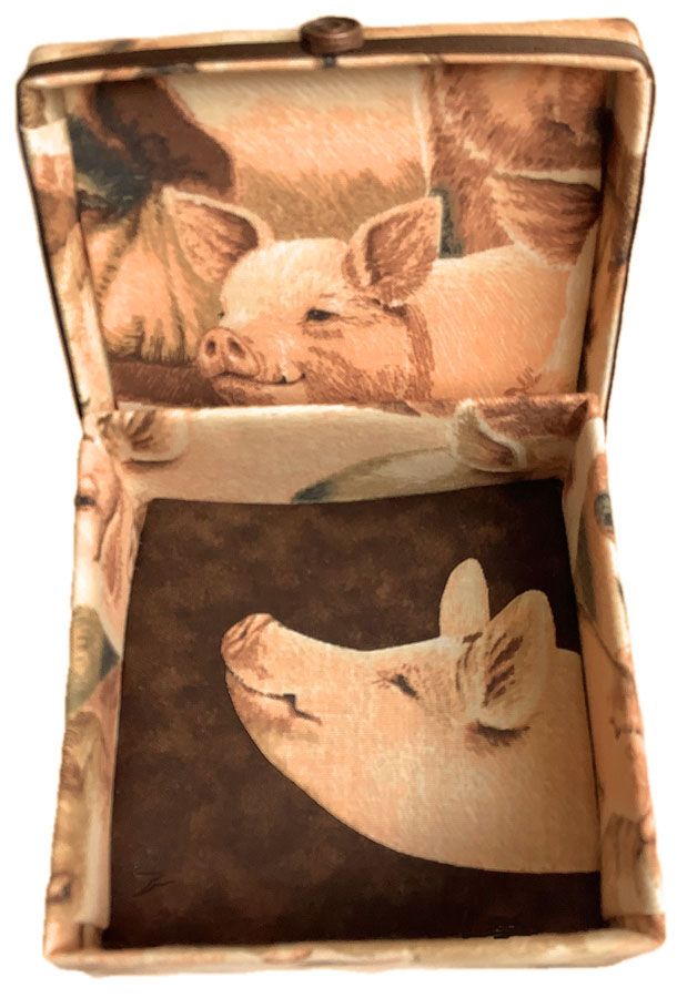 Here Piggy Piggy! Gift Box