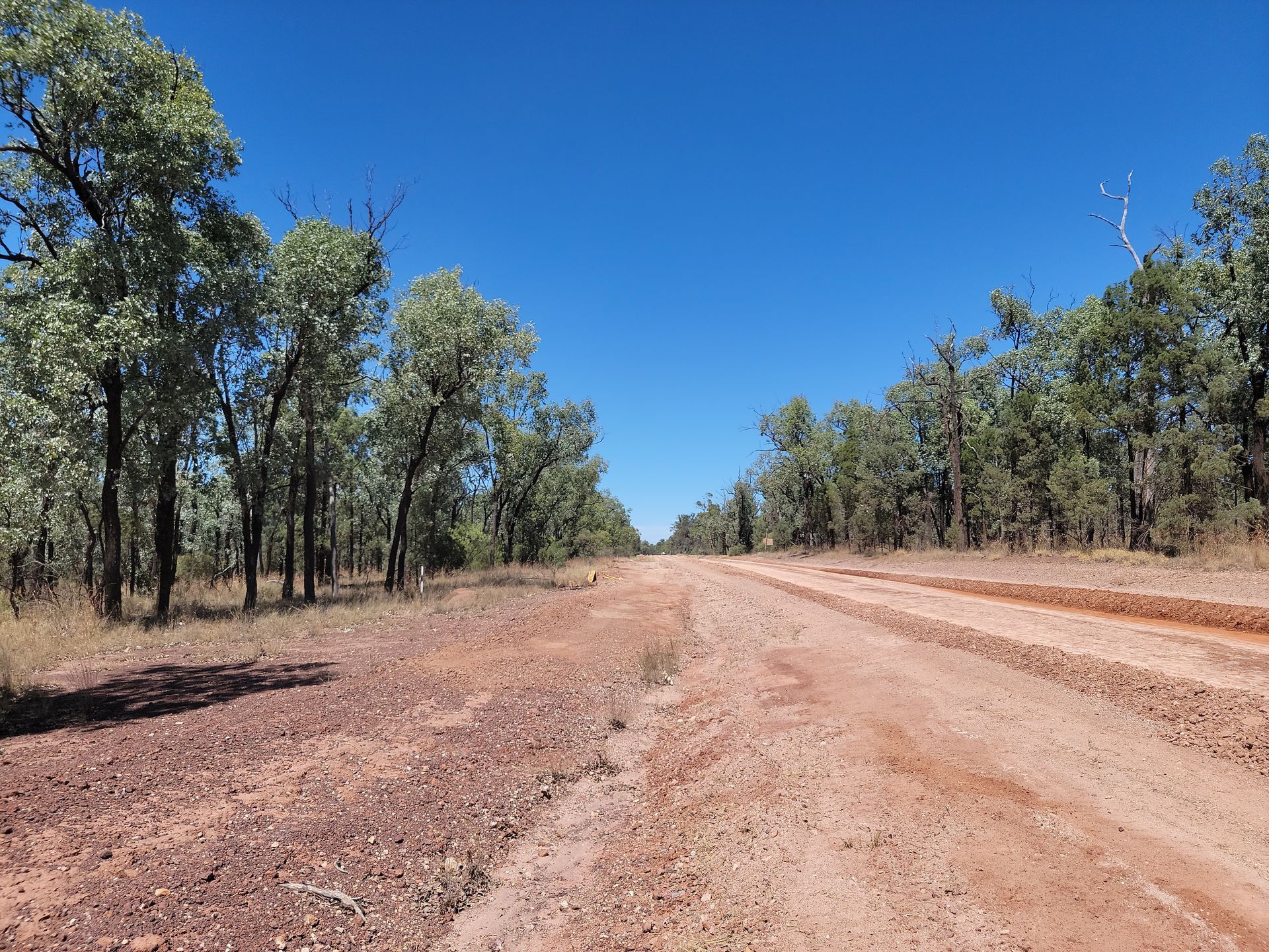 The Redleaf Group Heritage team was engaged by Western Downs Regional Council to engage with the Mandandanji People and conduct a site survey to develop recommendations for the cultural heritage values in the proposed project area. Artefacts had been identified in a previous site survey that Redleaf conducted as part of previous assessment requirements. Desktop analysis of the project involved database and register searches, historical research and recommendations for site management in accordance with legislative obligations.
