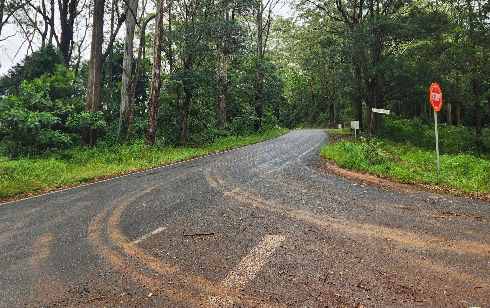 Redleaf Group was engaged by ValdalPG to facilitate an Aboriginal Party site survey to assess the potential risks posed to Aboriginal cultural heritage values by the proposed intersection upgrade at Philp Road/Esk Hampton Road, Ravensbourne. Consultation with Yuggera Ugarapul People representatives was undertaken to ensure appropriate management and compliance with statutory obligations including the Aboriginal Cultural Heritage Act 2003.