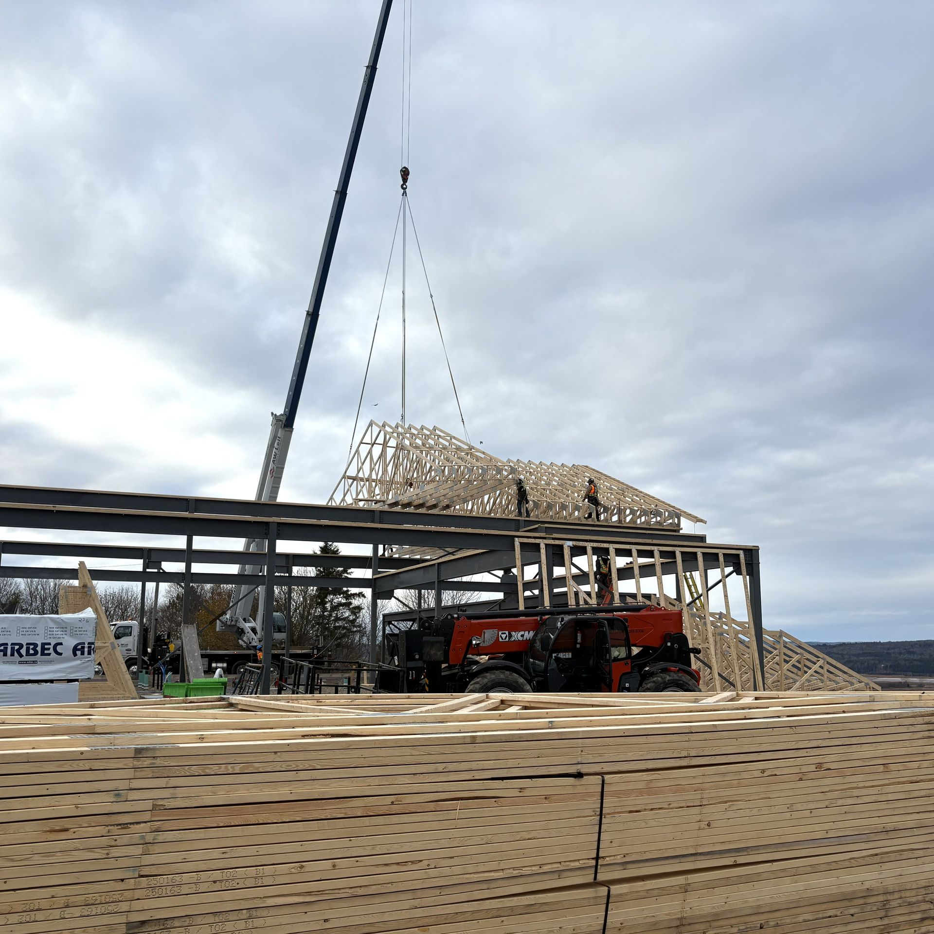 roof trusses installation