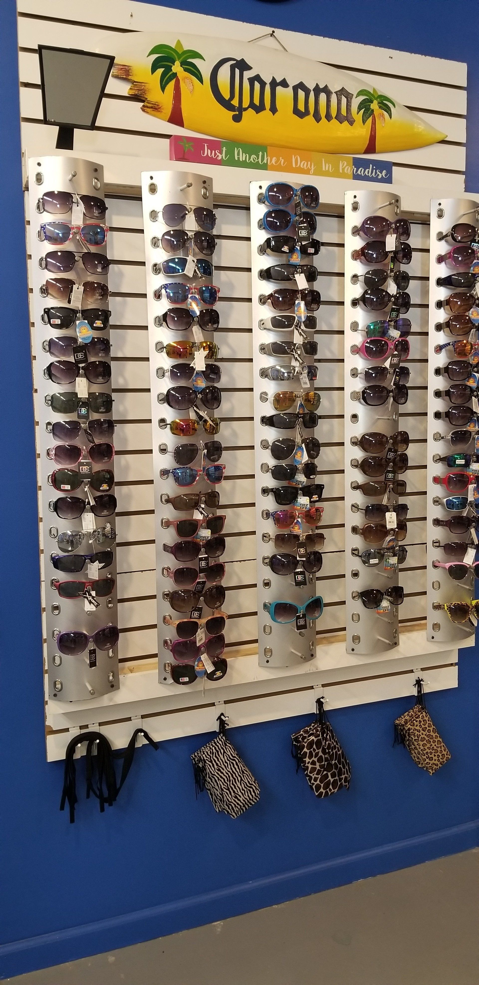 stores that sell etnies