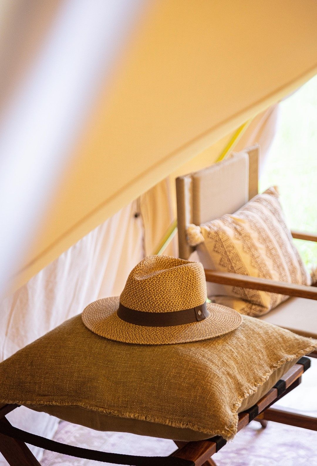 Feline Fields Vintage Camp Tent