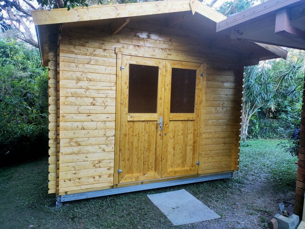 SLEEPOUT ROOM "Grettel 10" - Janelle, Ocean Shores, NSW