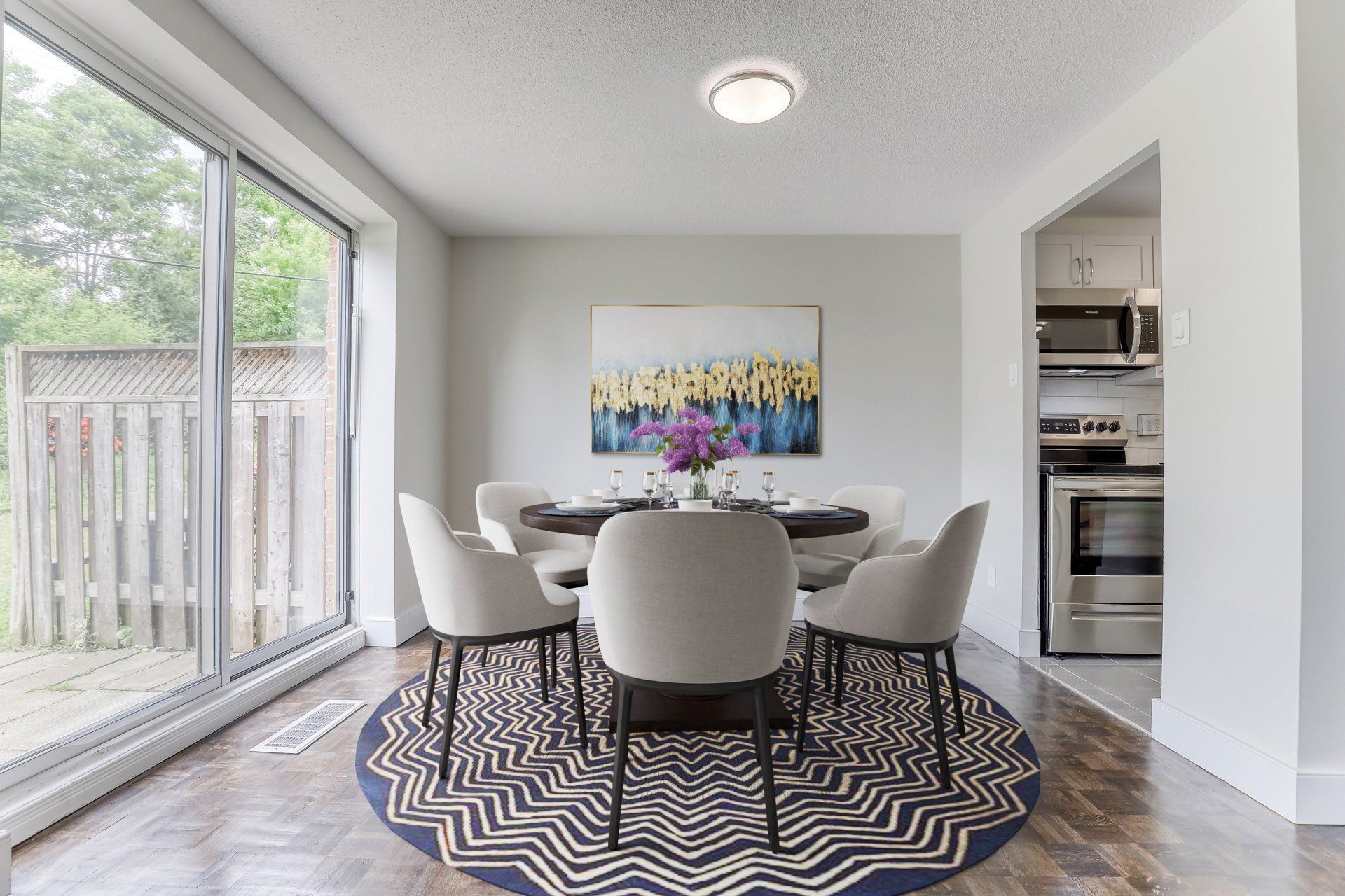 2 & 3 Bedroom Apartments 181 Queen Mary