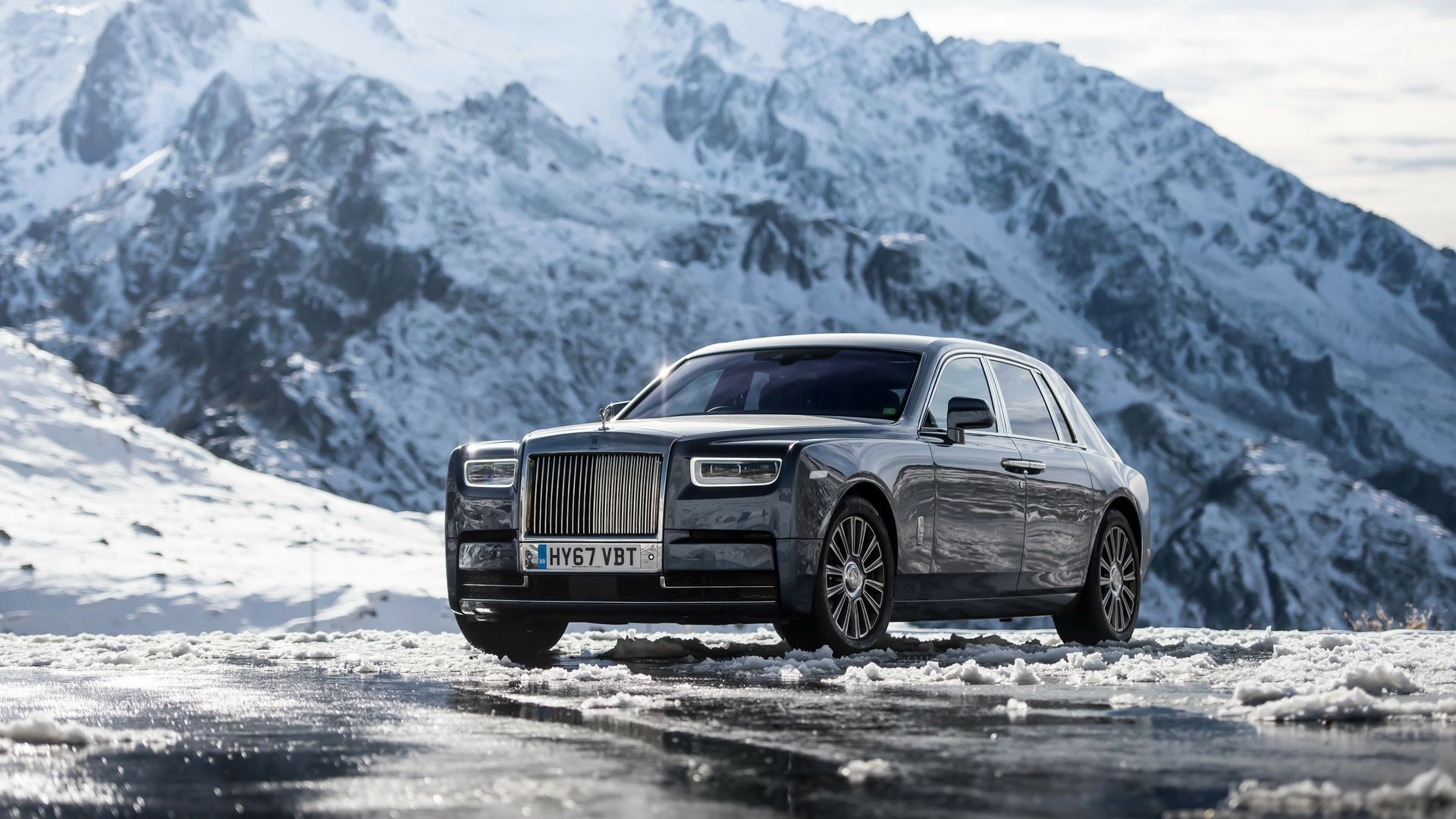 Why Choose Rolls-Royce Over Other Luxury Brands? | The Haus Auto