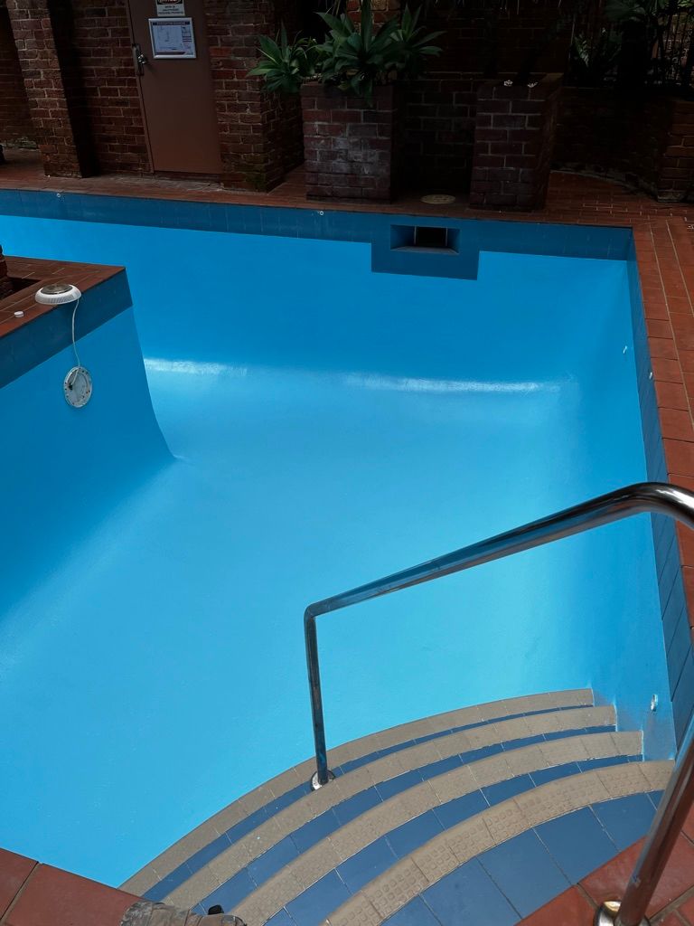 Hotel pool