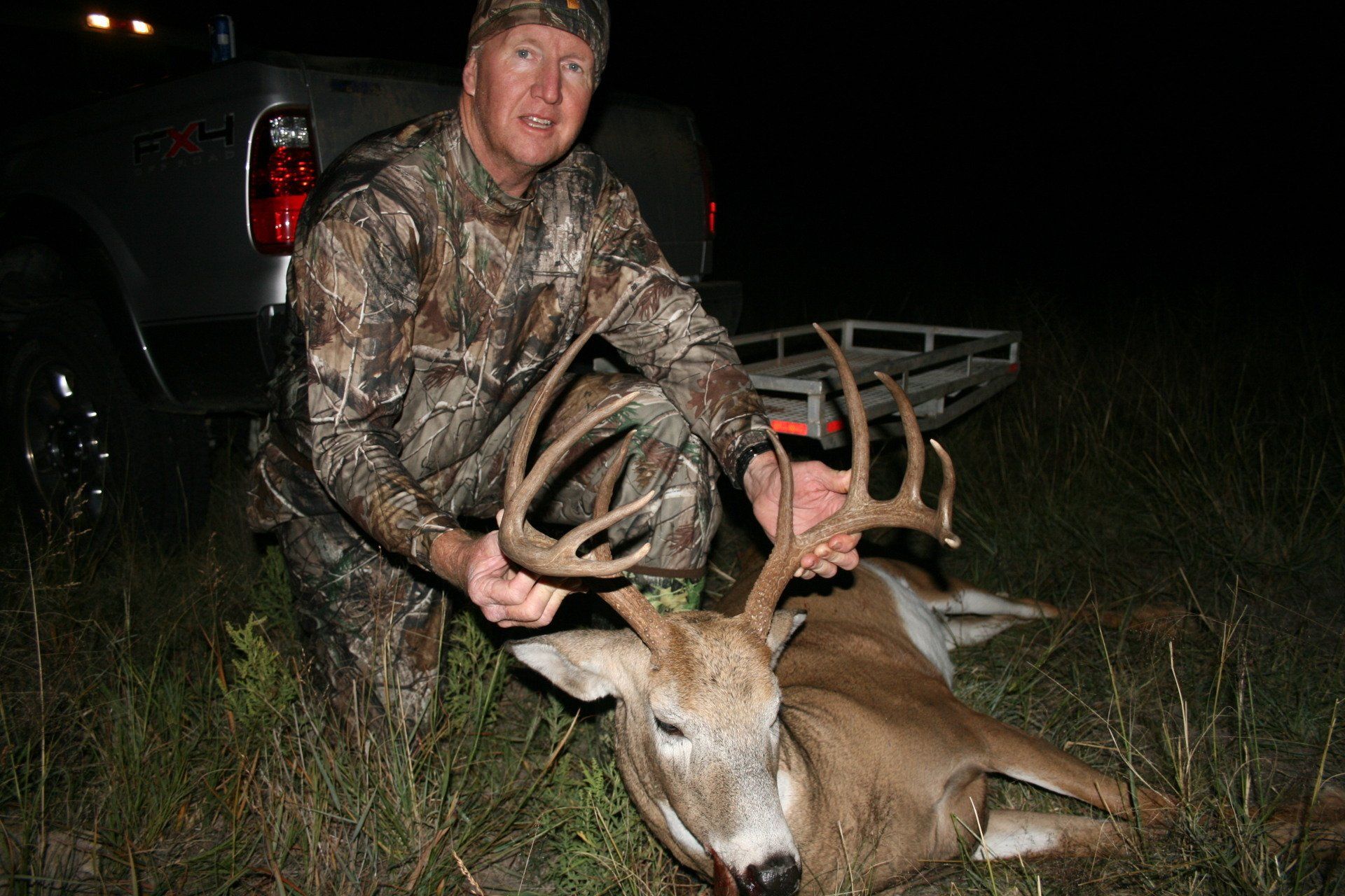 Oklahoma Whitetail Deer Hunting, Oklahoma Deer Hunt, Kanas Deer Hunting