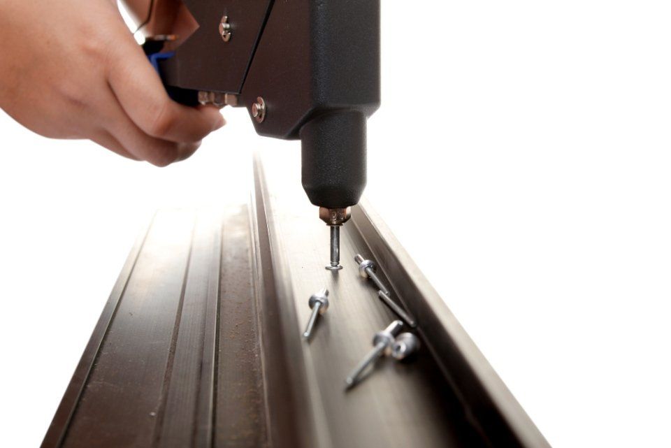 drilling screws in metal