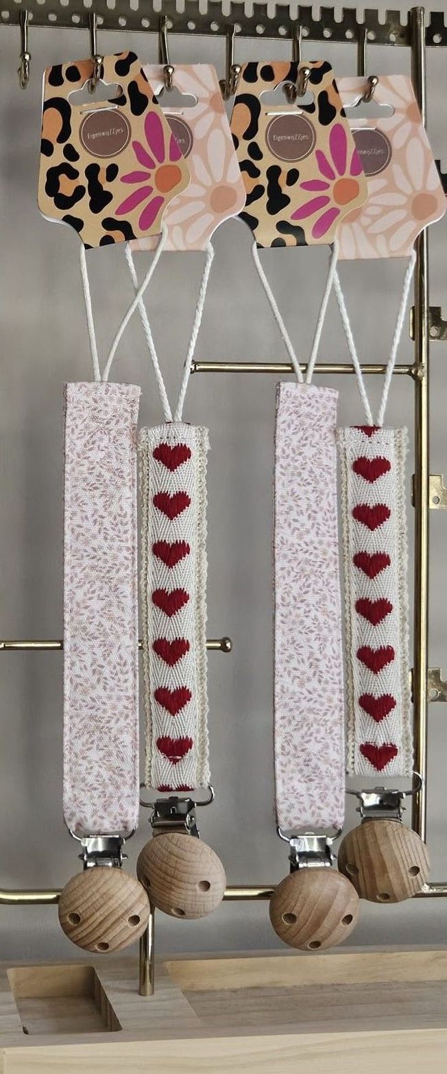 EigenwijZZjes speenkoord hartjes