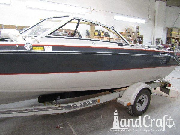Larson fiberglass boat with refurbished and glossy gelcoat finish