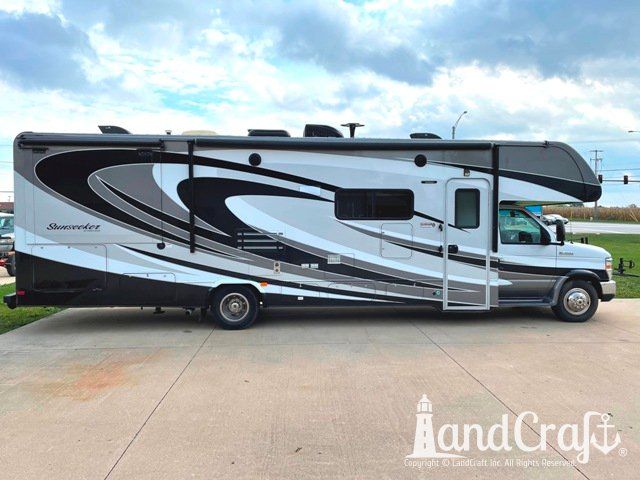 Forest River RV fiberglass repairs and paint refinishing completed