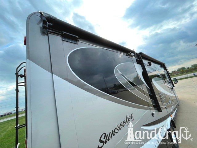 Forest River RV fiberglass repairs and paint refinishing completed