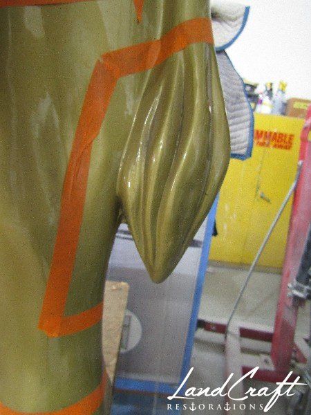 Top Cow statue fiberglass damage