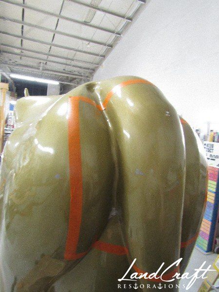 Top Cow art piece statue fiberglass structural damage