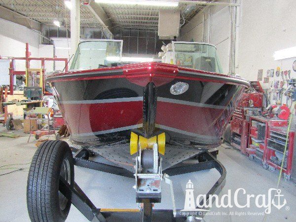 Aluminum Alumacraft boat with damage