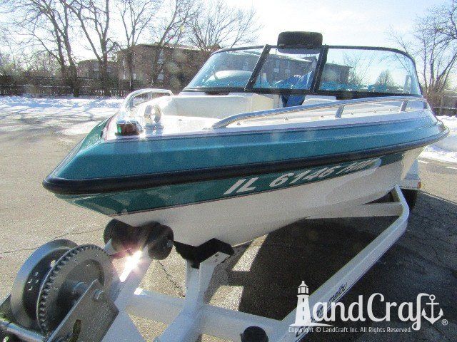 Malibu Echelon completed gelcoat repair and restoration