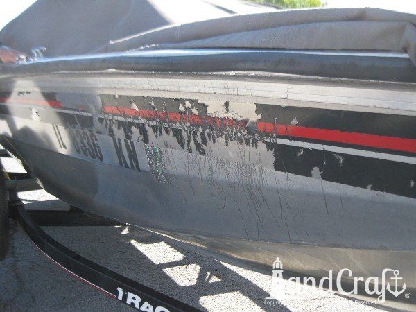 Picture of scratches on an aluminum Tracker boat